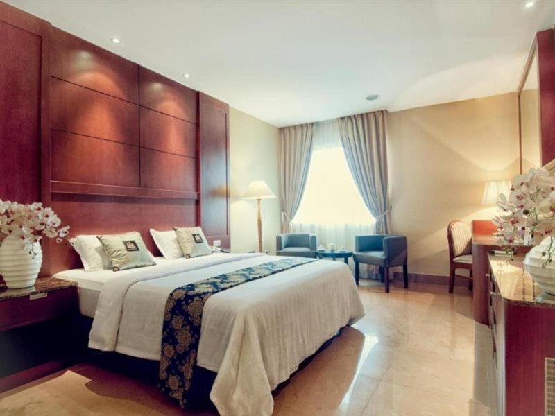 Grand Sakura Hotel Medan Eksteriør bilde