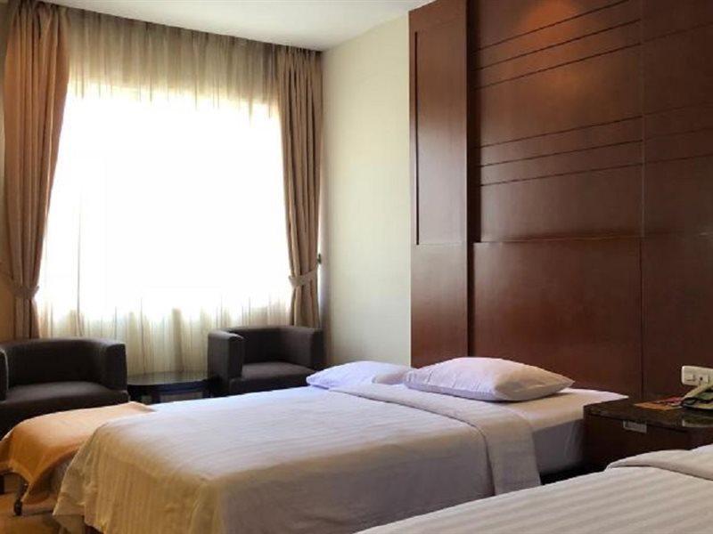 Grand Sakura Hotel Medan Eksteriør bilde