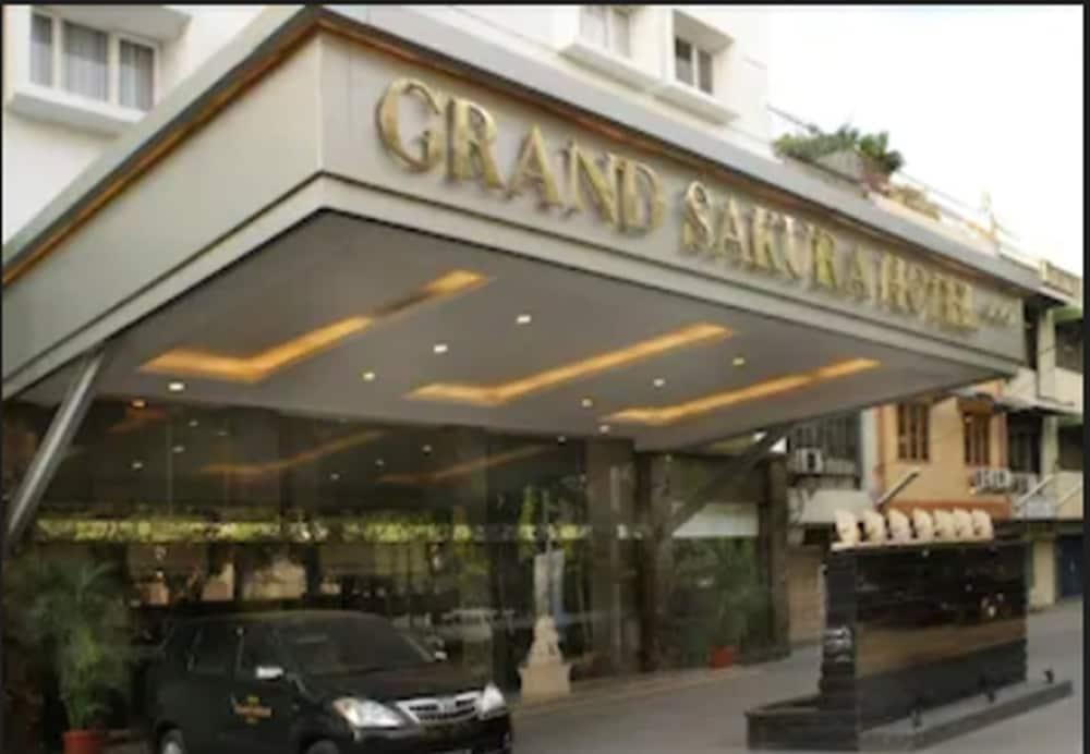 Grand Sakura Hotel Medan Eksteriør bilde