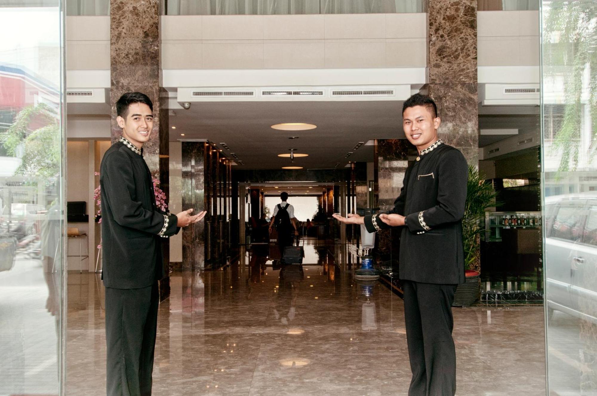 Grand Sakura Hotel Medan Eksteriør bilde