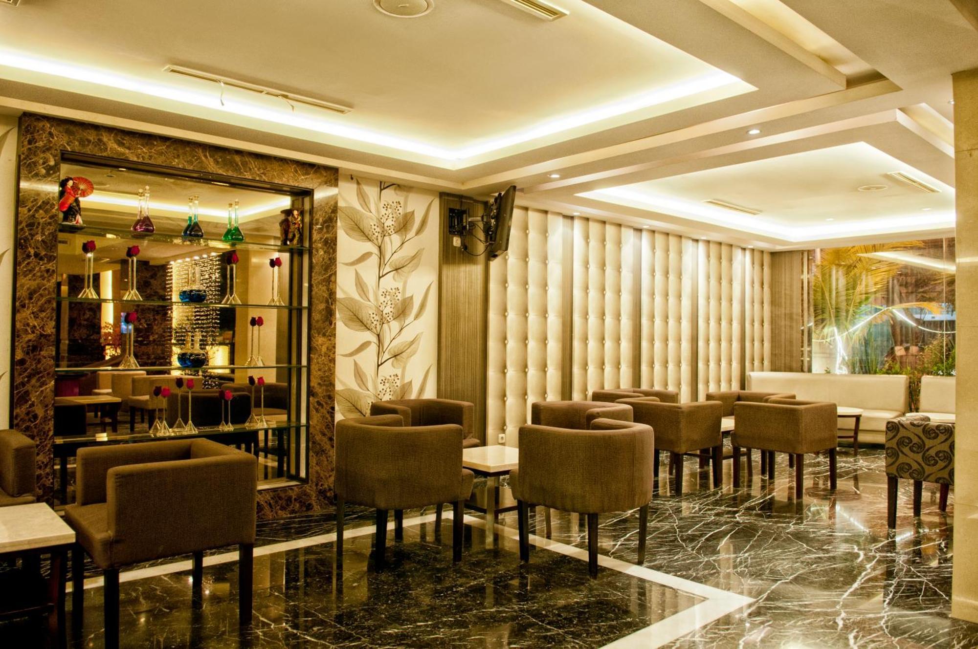 Grand Sakura Hotel Medan Eksteriør bilde