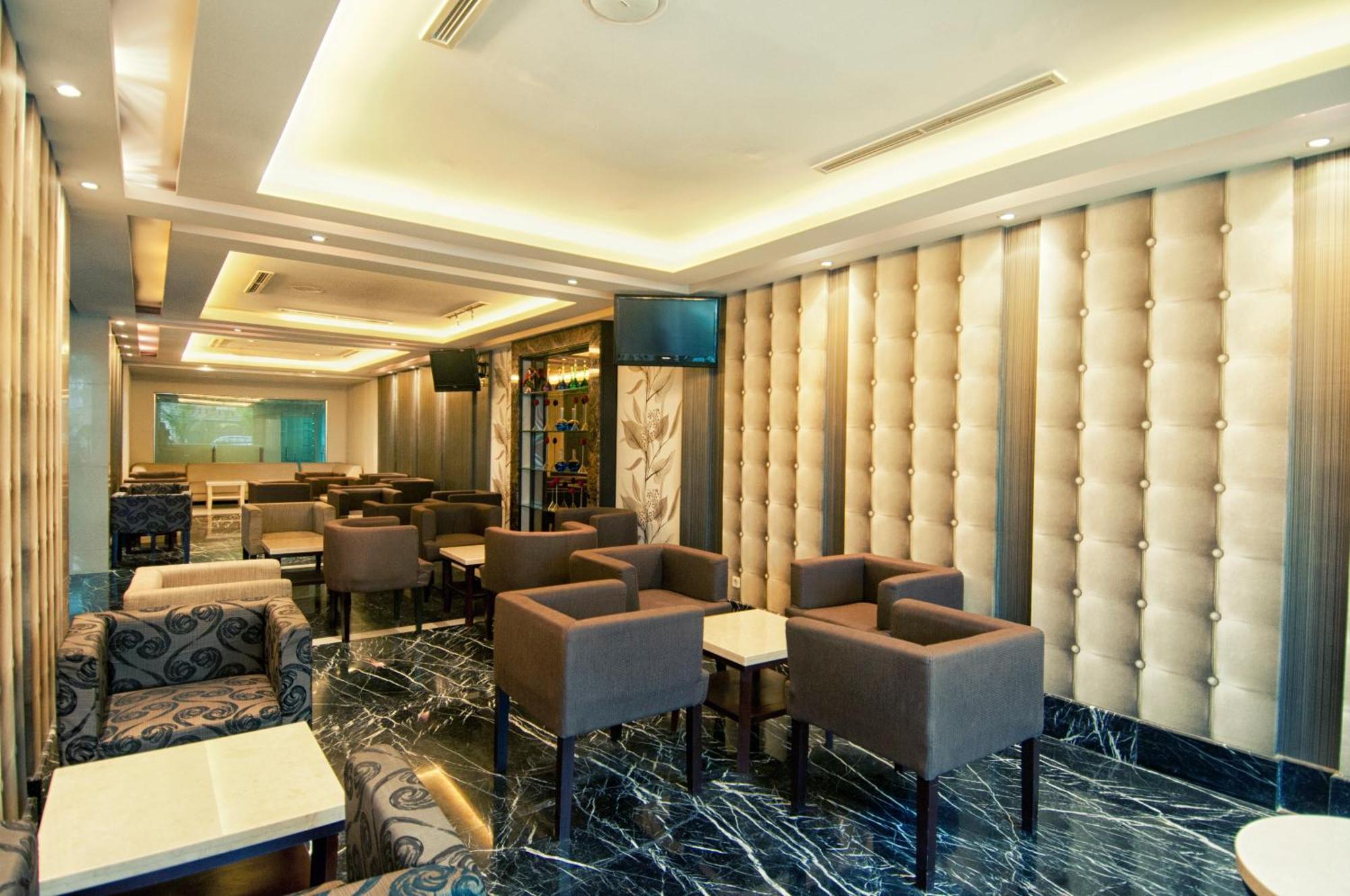 Grand Sakura Hotel Medan Eksteriør bilde