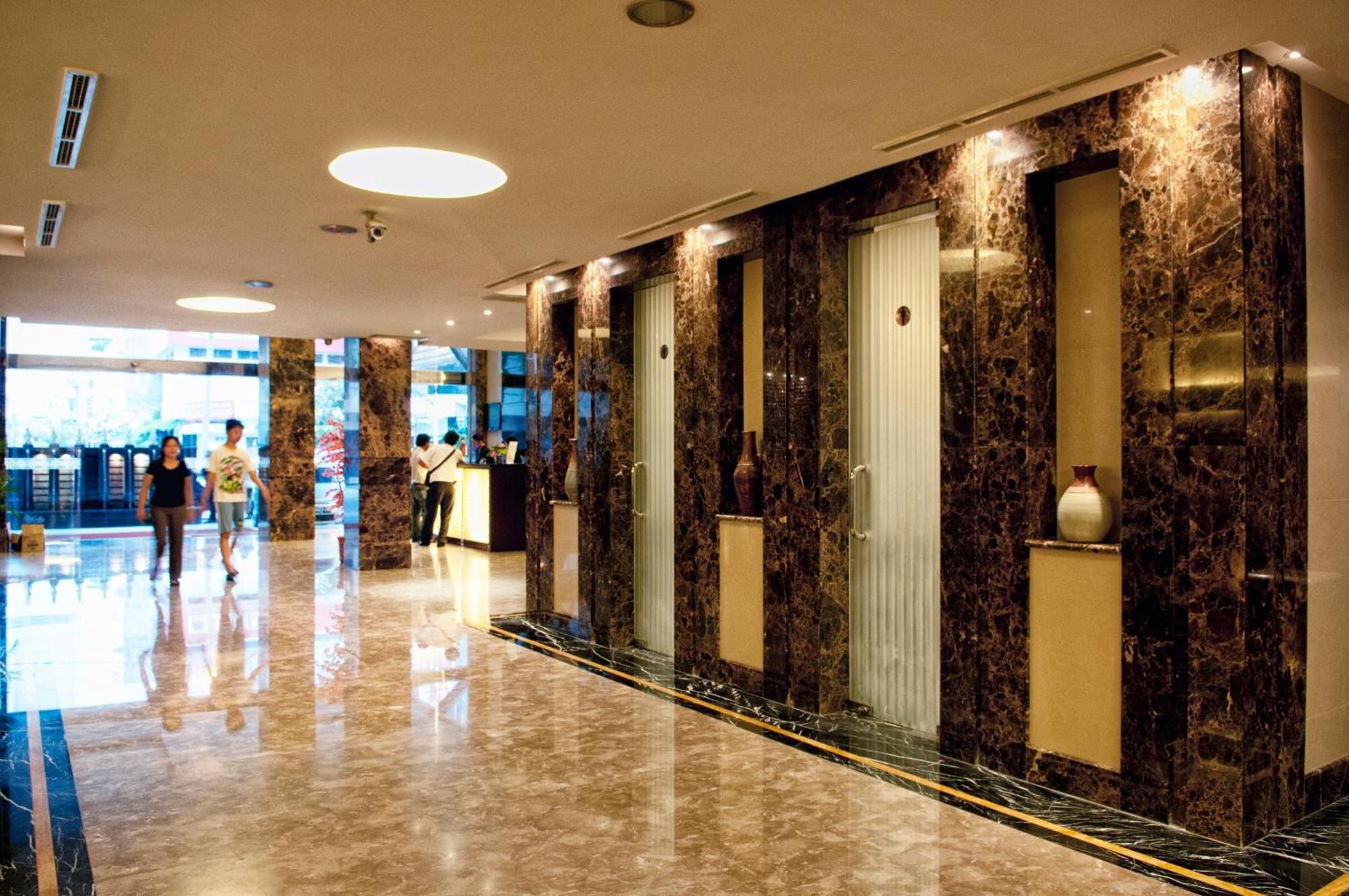 Grand Sakura Hotel Medan Eksteriør bilde