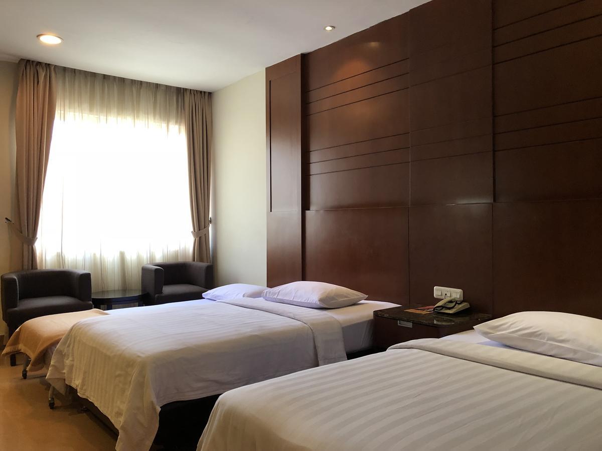Grand Sakura Hotel Medan Eksteriør bilde